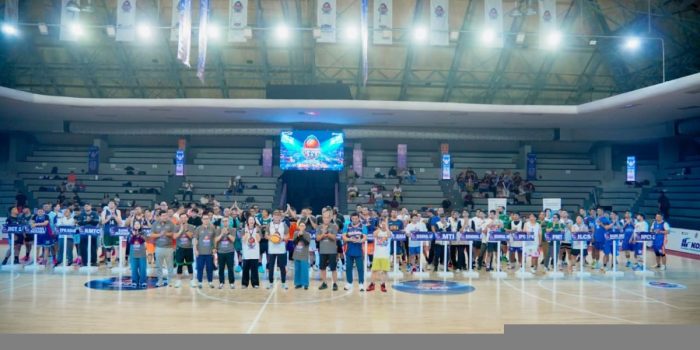 Pertandingan bola basket 3x3 pada ajang Pelindo Container Cup