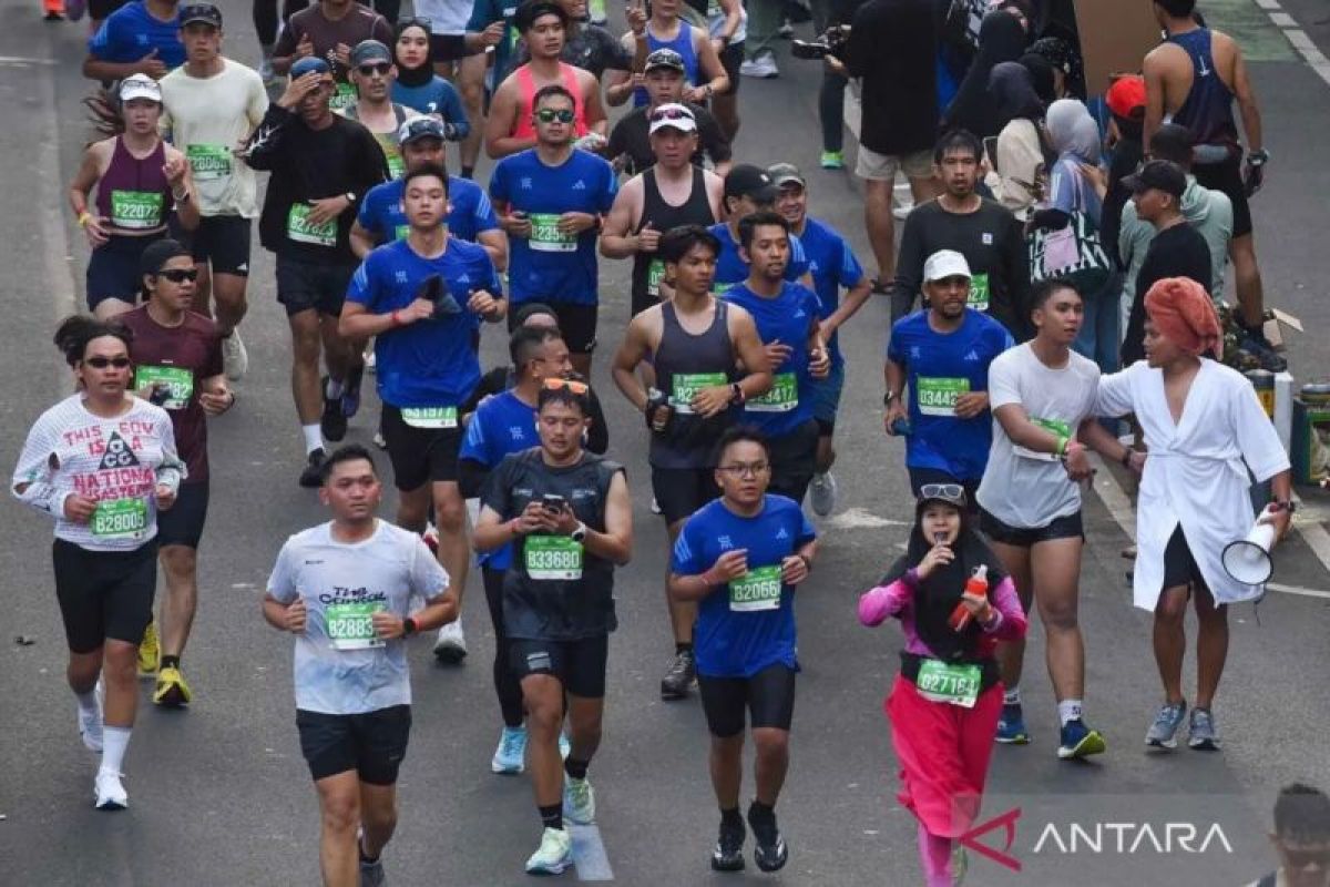 Pramono Anung saat mengikuti ajang Jakarta Running Festival