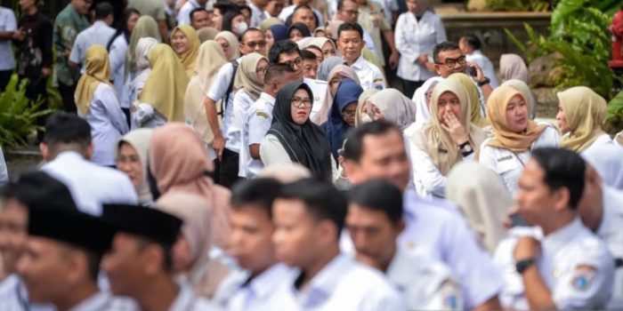 Pramono Anung saat menegakkan aturan disiplin ASN DKI