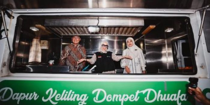 Syahrini dan Dompet Dhuafa meluncurkan Incess for Humanity di Bogor.