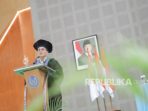 rektor-ums-prof-harun-joko-prayitno-saat-menyampaikan-laporan_261026120001-434 Suasana peringatan Hari Jadi UMS ke-68 di Edutorium.